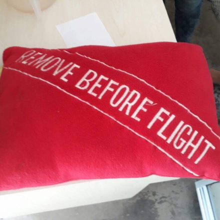 Bantal Remove Before flight